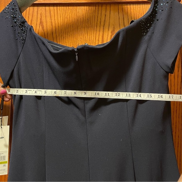 Floor length special occasion gown Calvin Klein navy blue cap sleeve - Picture 6 of 7